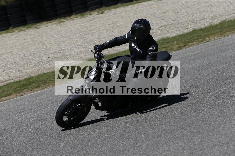 /15 22.05.2026  Plüss Moto Sport  Discover the Bike ADR /Gruppe gruen - Bike 1/77